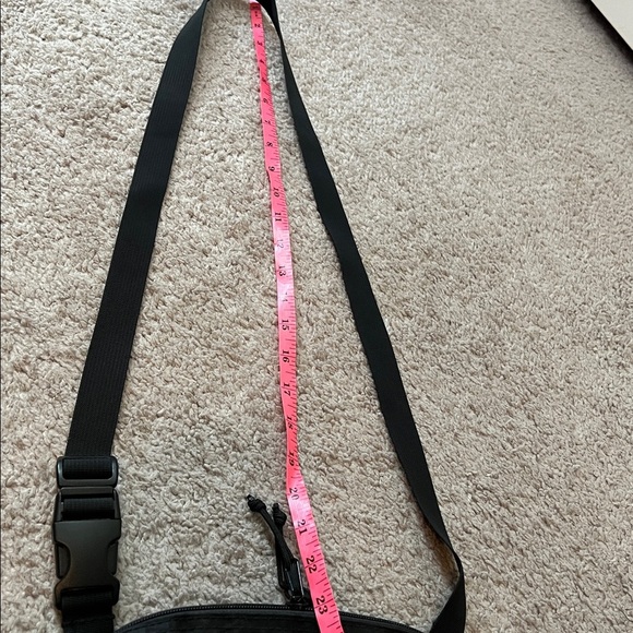 Supreme Shoulder Bag from the Fall/Winter 2018 Collection - Picture 12 of 13